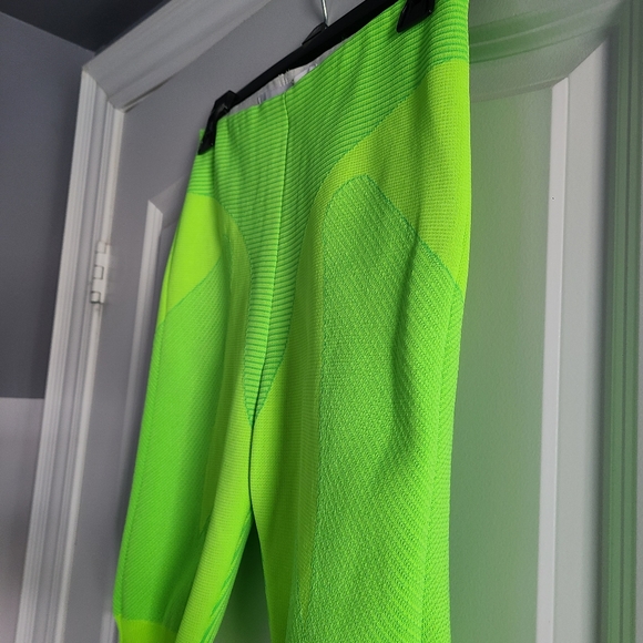 PushBUTTON Ssense Knitted Biker Shorts (Size Small) - Picture 6 of 9